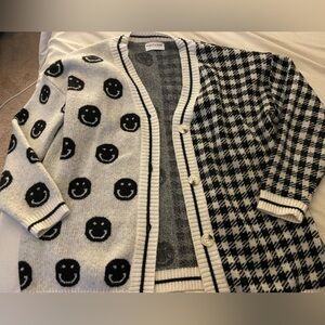 Checkered and smiley cardigan